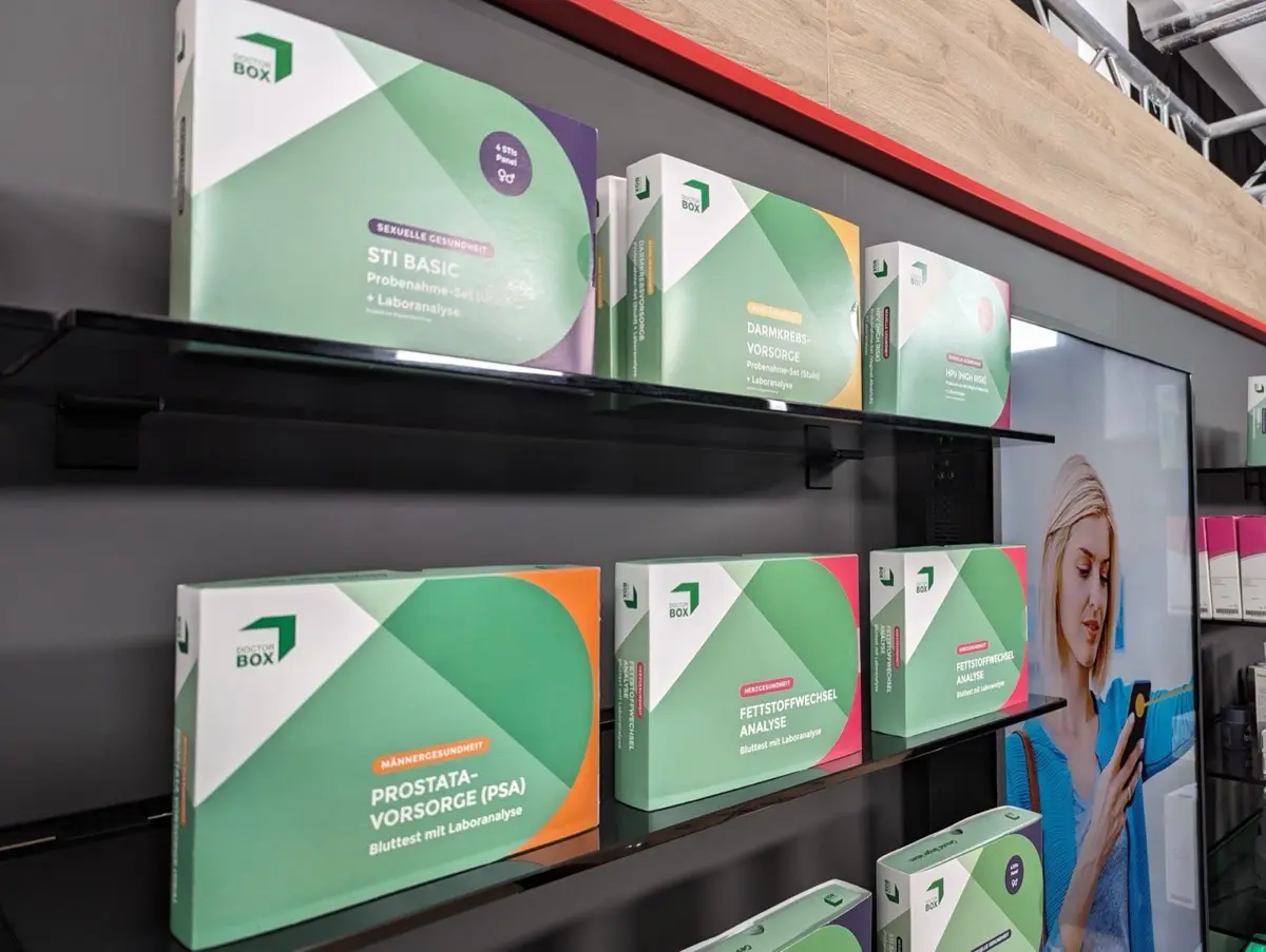 DoctorBox-Testboxen in der Apotheke